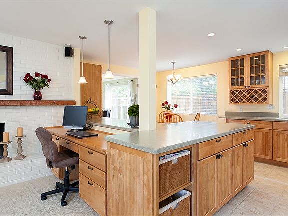 4th image of 12575 SE 72nd St