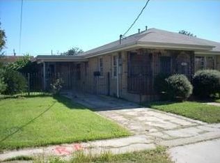 2021 Lloyds Ave, Chalmette, LA 70043