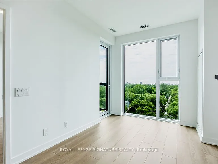1660 Bloor St W #1204 — Photo 15
