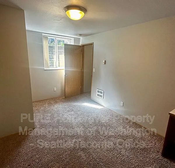 702 119th St S #B — Photo 9