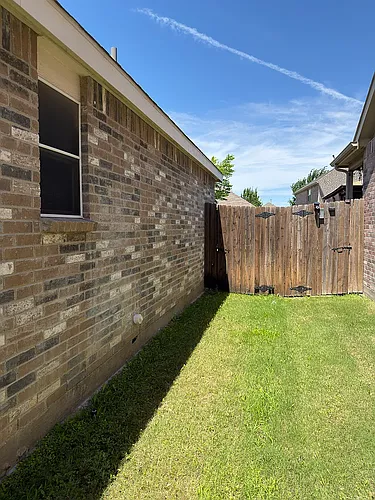916 Rivers Creek Ln Photo 1
