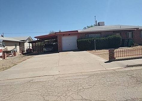 1st image of 821 Gunnison Ave