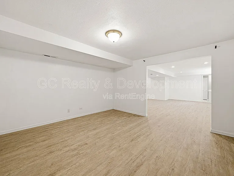 1388 Gardina Vis — Photo 17