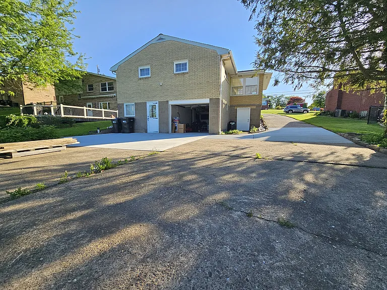 236 McCartney Dr — Photo 56