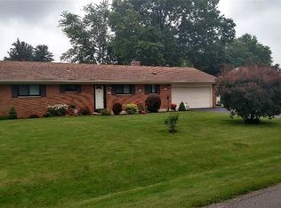 200 Hardacre Dr, Xenia, OH 45385