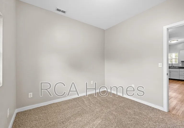 3519 Balsam Ave #7 — Photo 4