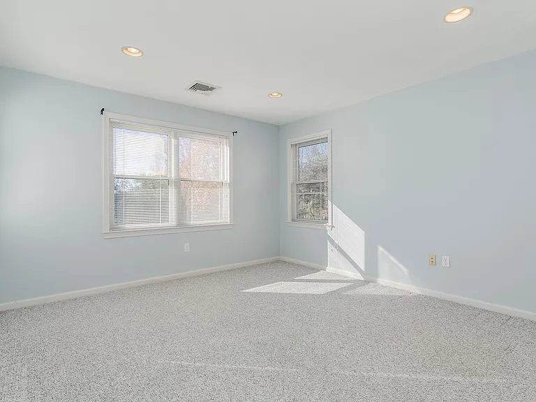 9 Reservoir Rdg — Photo 6