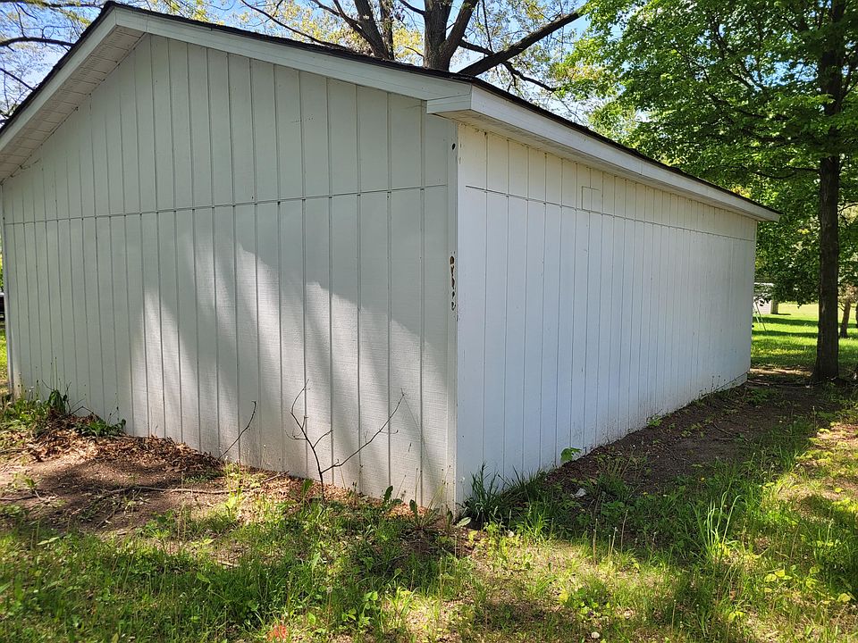 2nd image of 132 Hoose Ct