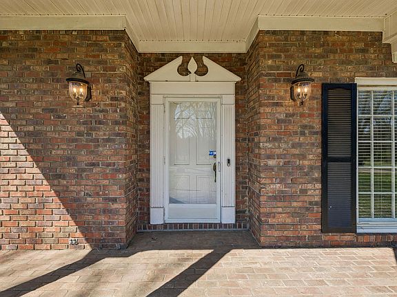 5th image of 1929 Hickory Ridge Rd