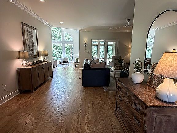 4th image of 24713 Richmond Dr