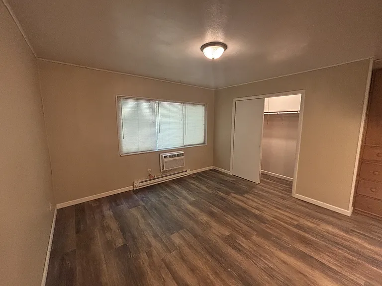 Westwood Apartments — Photo 12