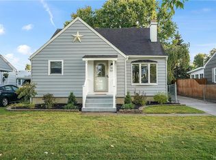 1011 Pioneer Dr, North Tonawanda, NY 14120