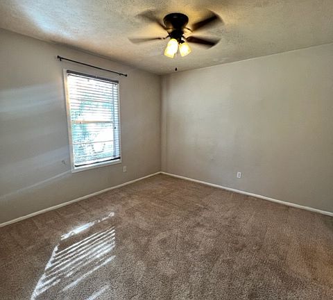 4th image of 2408 Bosque Dr #A