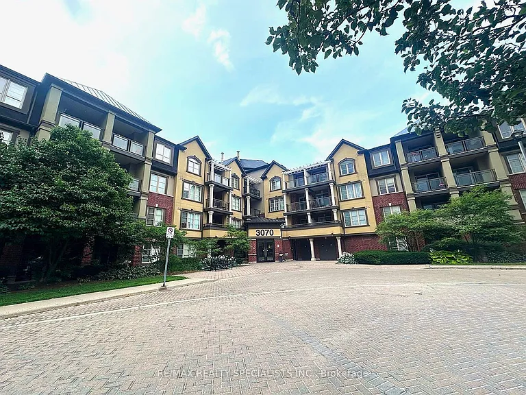3070 Rotary Way #319 — Photo 2
