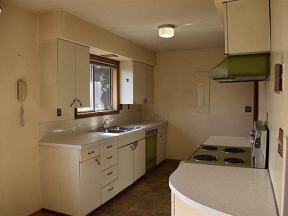 4th image of 1518 W Ella St