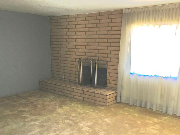 4th image of 835 Brentwood Pl