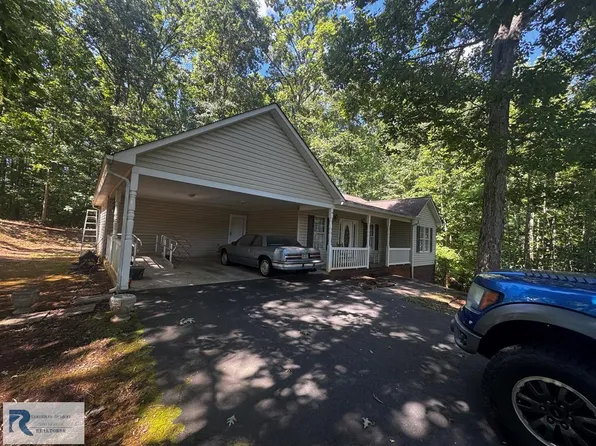 235 Stoneridge Dr, Danville, VA 24540