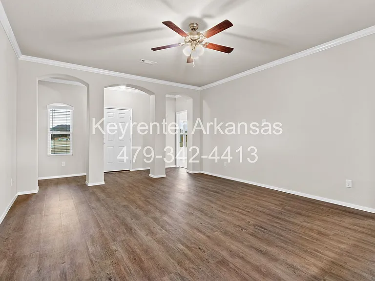 1035 Jennifer Ann Ln — Photo 8