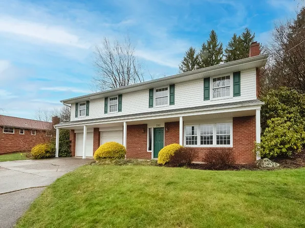 202 W Edgewood Dr, McMurray, PA 15317