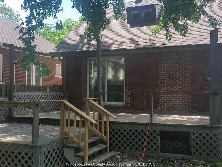 840 Jos Janisse Ave — Photo 4