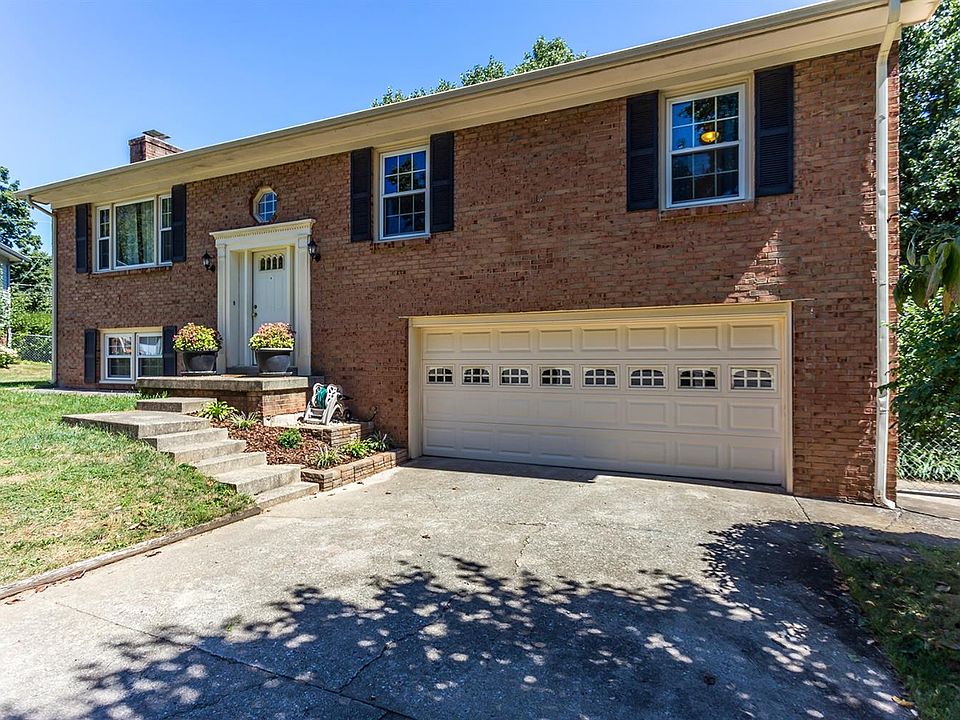 1st image of 3805 Forsythe Ct