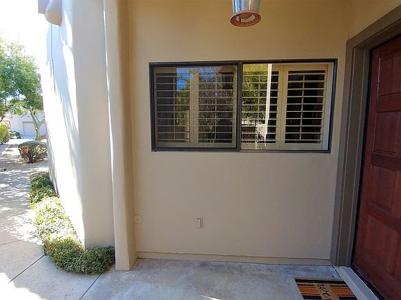 5th image of 4078 E Round Hill Dr