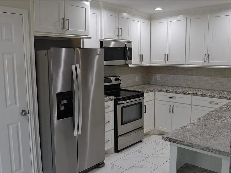 2379 Briarwest Blvd #25 — Photo 8