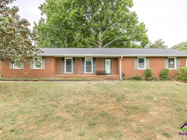 105 Auburn Dr, Warner Robins, GA 31093