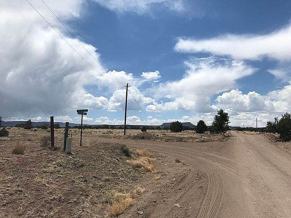 Thomas IV Road intersection