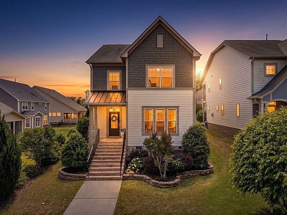3rd image of 916 Conifer Forest Ln