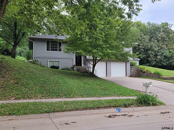 2nd image of 718 A St