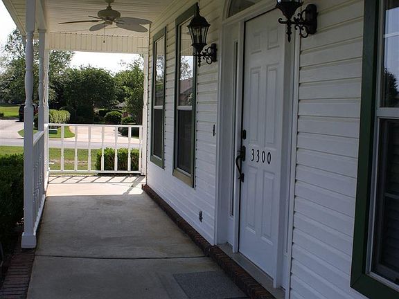 2nd image of 3300 Gleneagles Dr