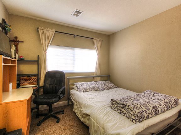 5th image of 2730 Chopin Ave