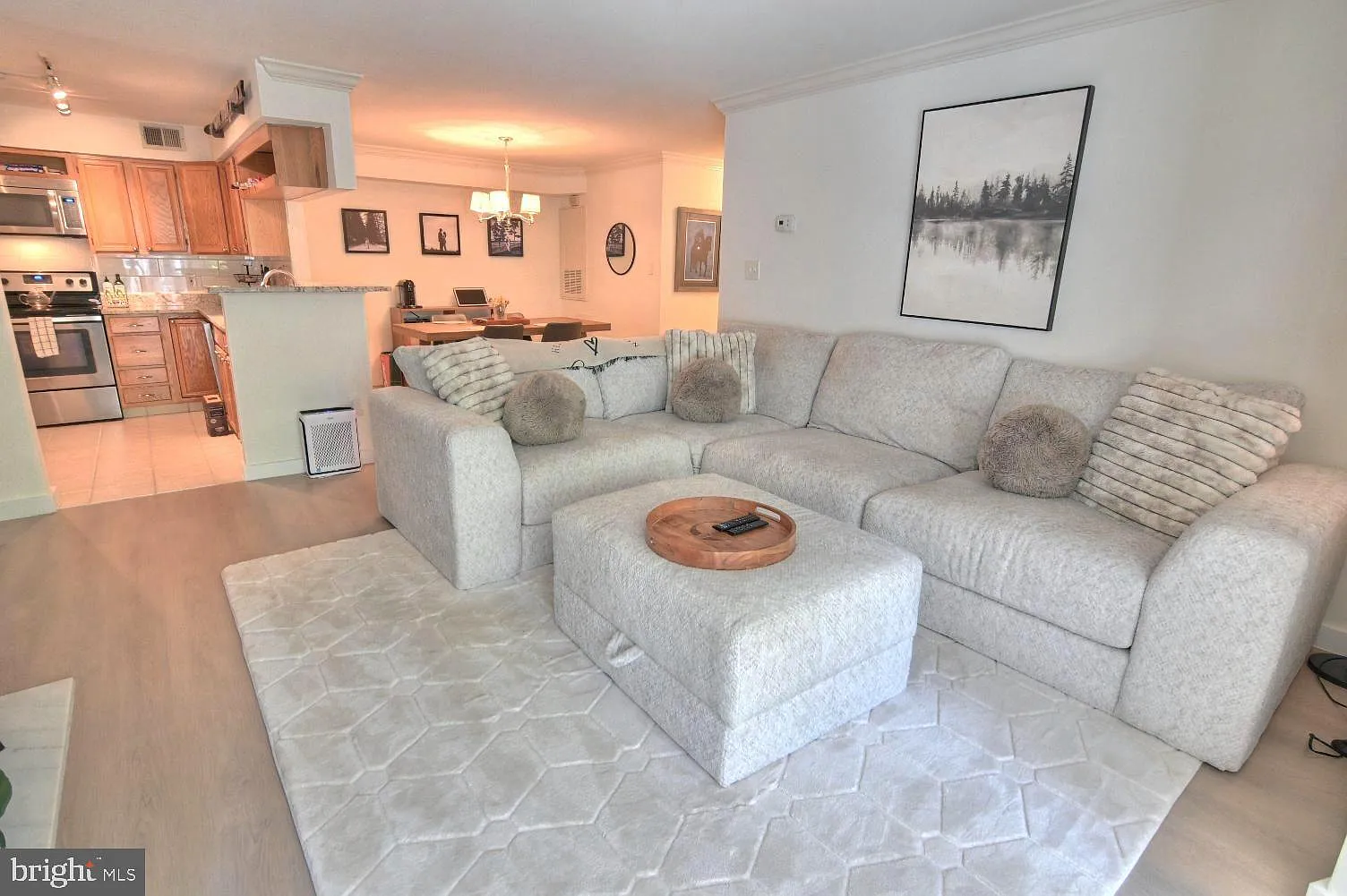 2 bed, 2.0 bath, 1255 sqft, $2,750 — Photo 4