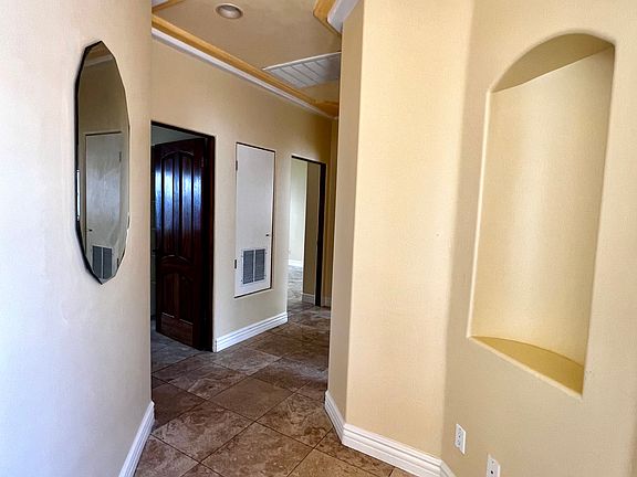 4th image of 434 N Bernal Ave #1