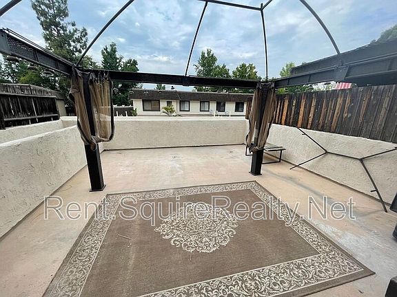 5th image of 765 Knollwood Ln