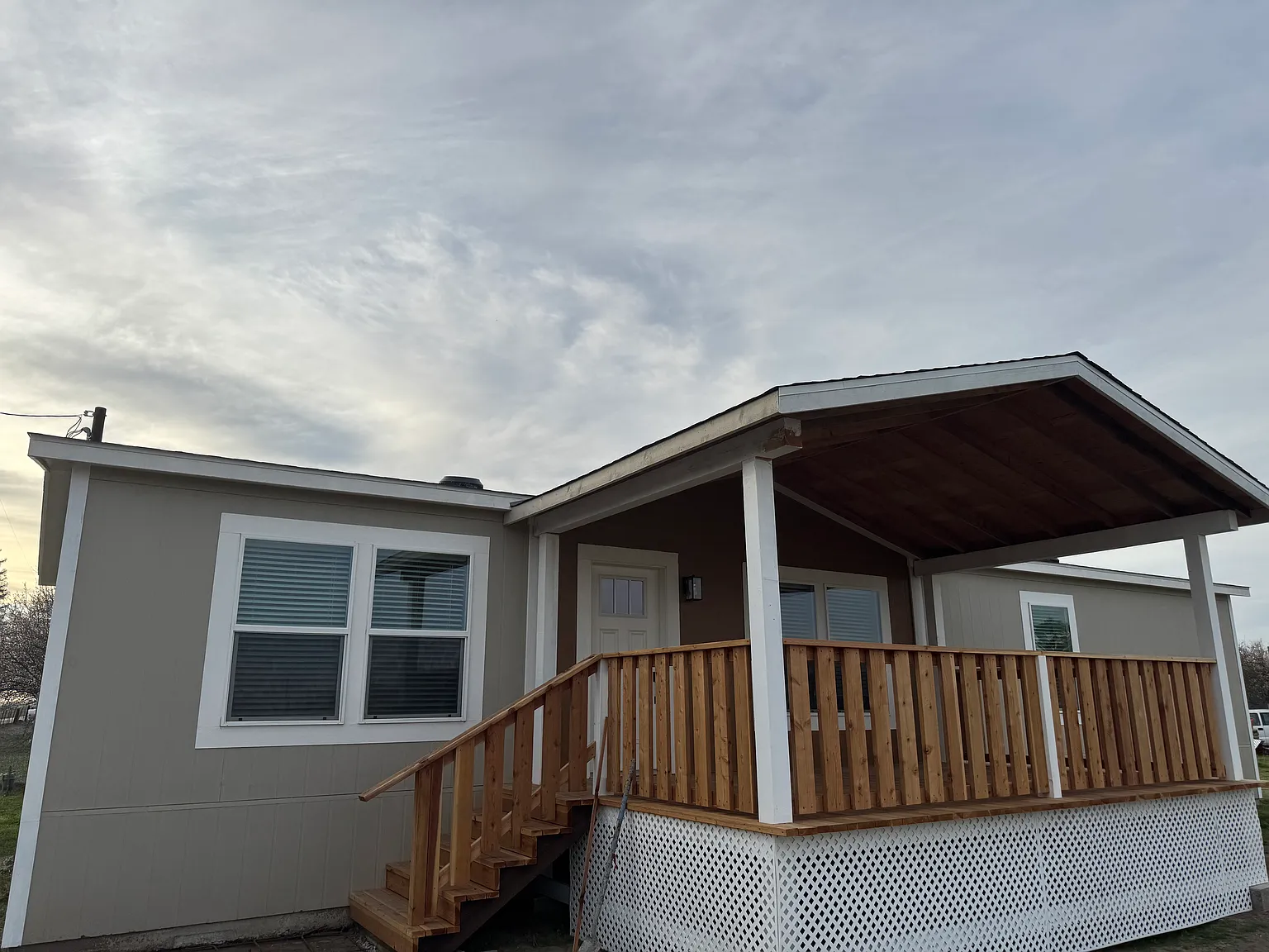 2660 E Junction Dr photo 1