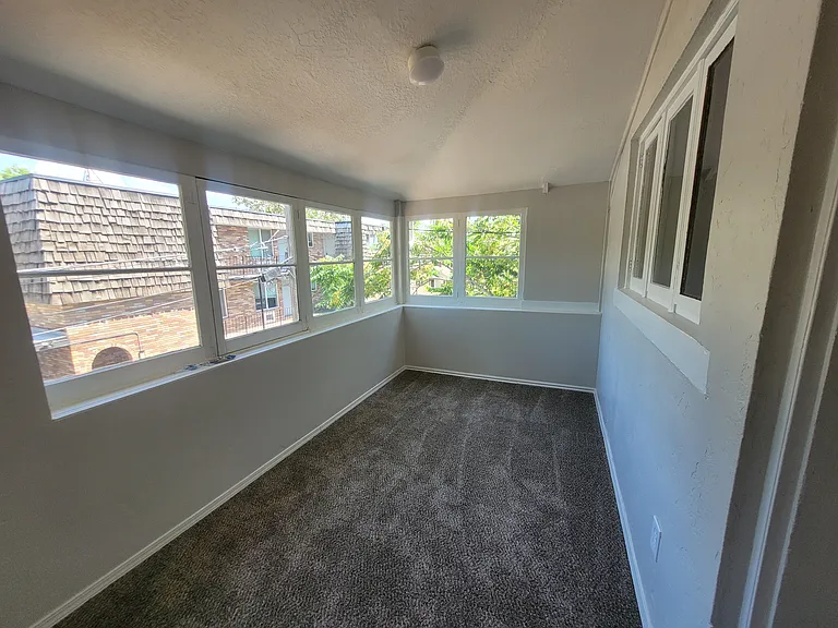 164 N C St — Photo 13
