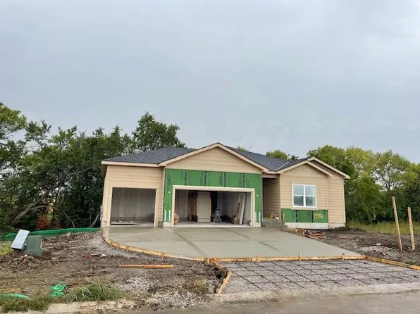 19552 Millview Rd, Spring Hill, KS 66083
