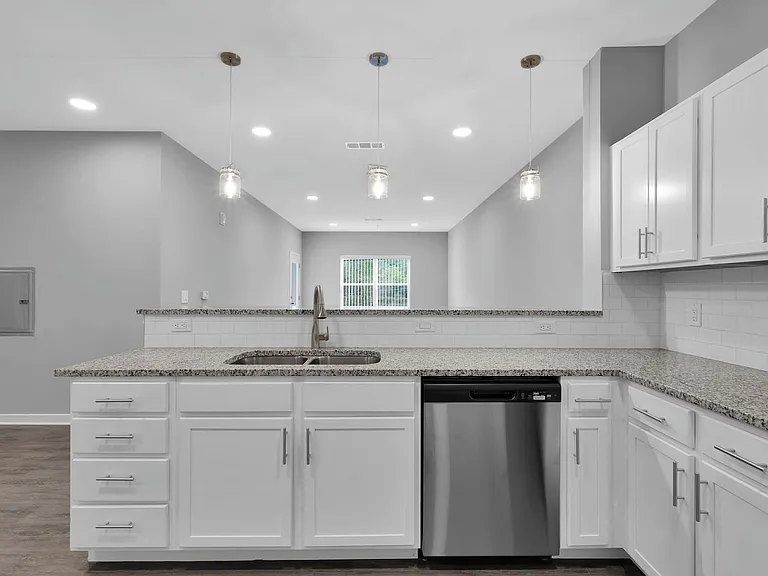 Saddle Brook Landings — Photo 53