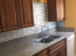 707 Alabama St #4, Huntington Beach, CA 92648