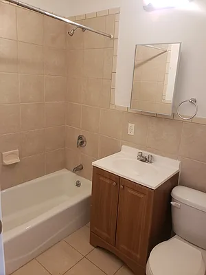 Rented by Akam Sales and Brokerage | media 8