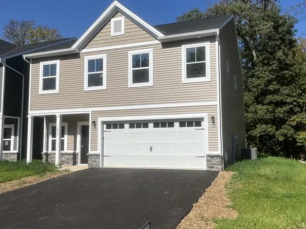 1079 Dianne Dr, Waynesboro, PA 17268