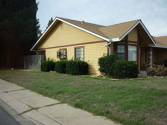 3rd image of 795 Teakwood Dr