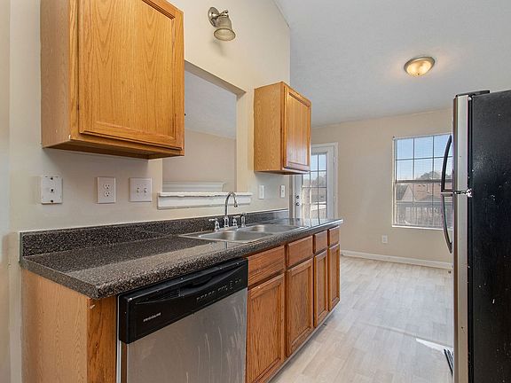 5th image of 5832 Wellborn Oaks Ct