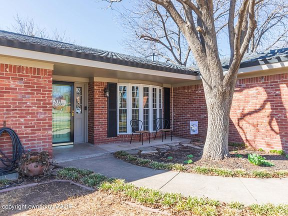 3rd image of 3906 Huntington Dr