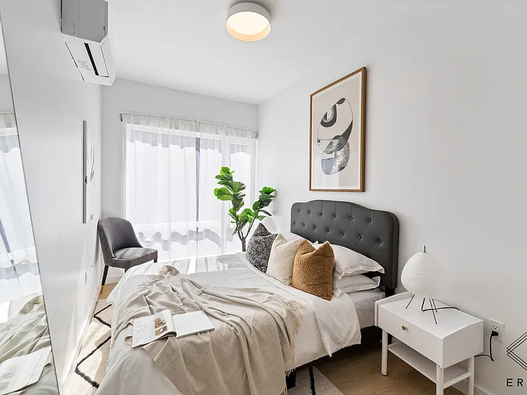 333 Linden Blvd #3L — Photo 7
