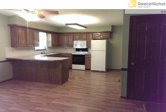 3rd image of 3505 NW Applewood Ct
