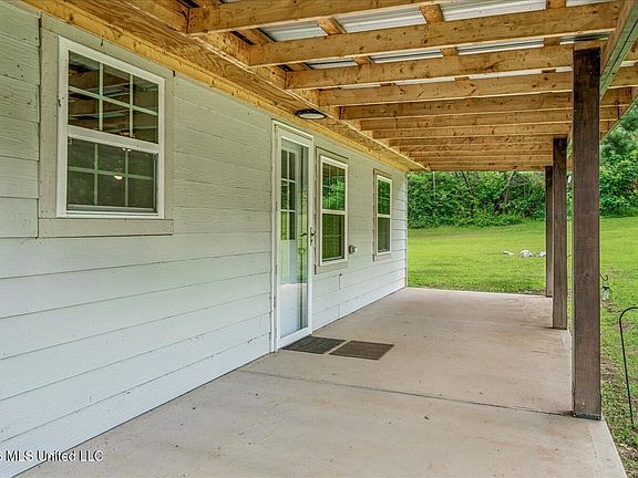 5th image of 4528 Laws Hill Rd