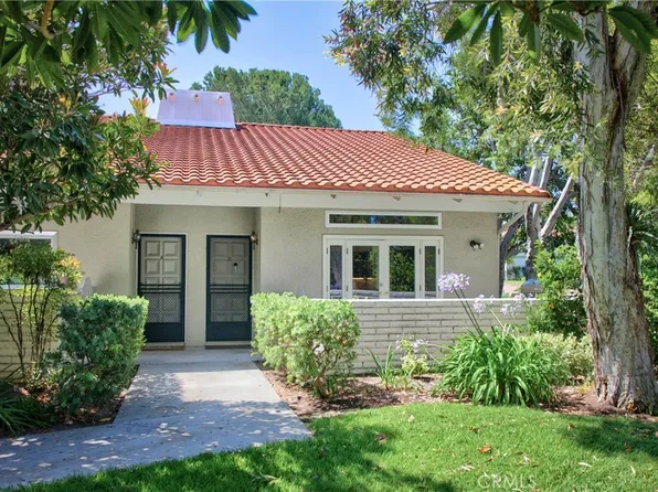 824 Via Alhambra #D, Laguna Woods, CA 92637